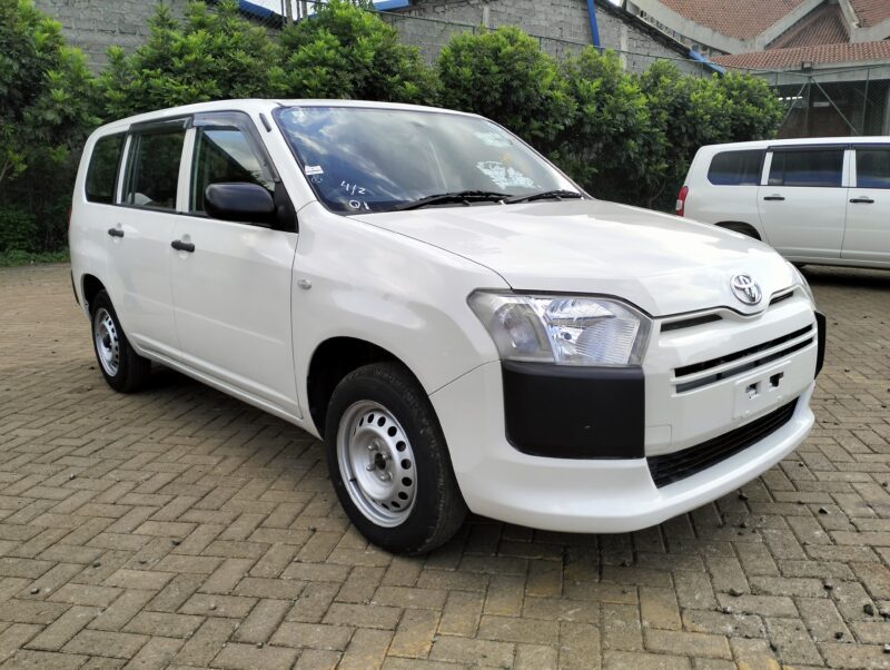 TOYOTA SUCCEED 2019