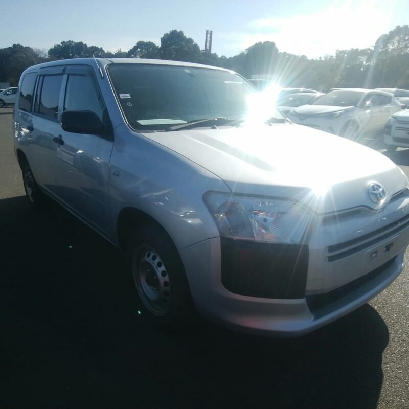 TOYOTA SUCCEED 2018