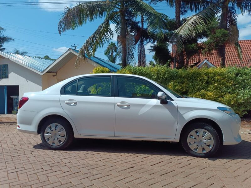 TOYOTA AXIO 2016