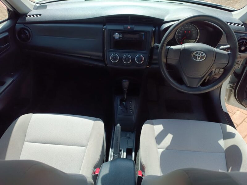 TOYOTA AXIO 2016