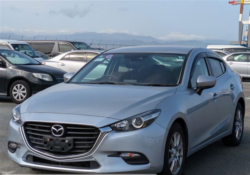MAZDA AXELA 2018
