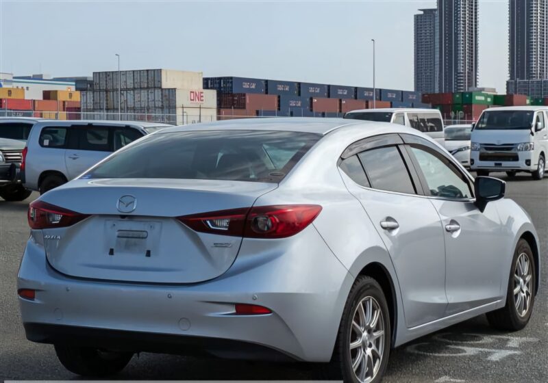 MAZDA AXELA 2018