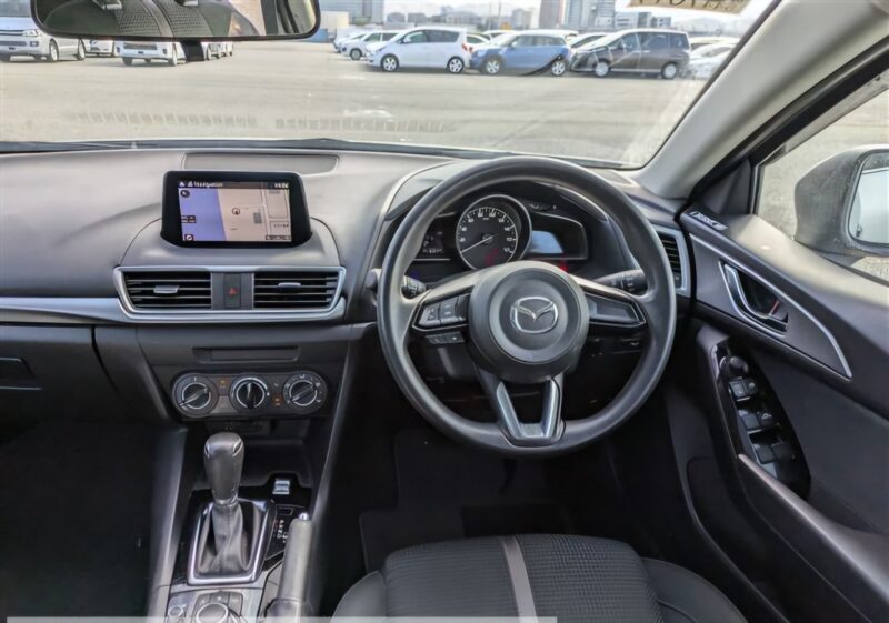MAZDA AXELA 2018