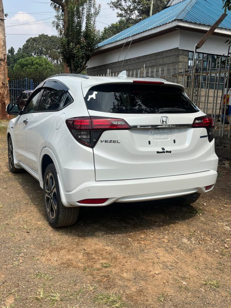 HONDA VEZEL 2019 - Image 8
