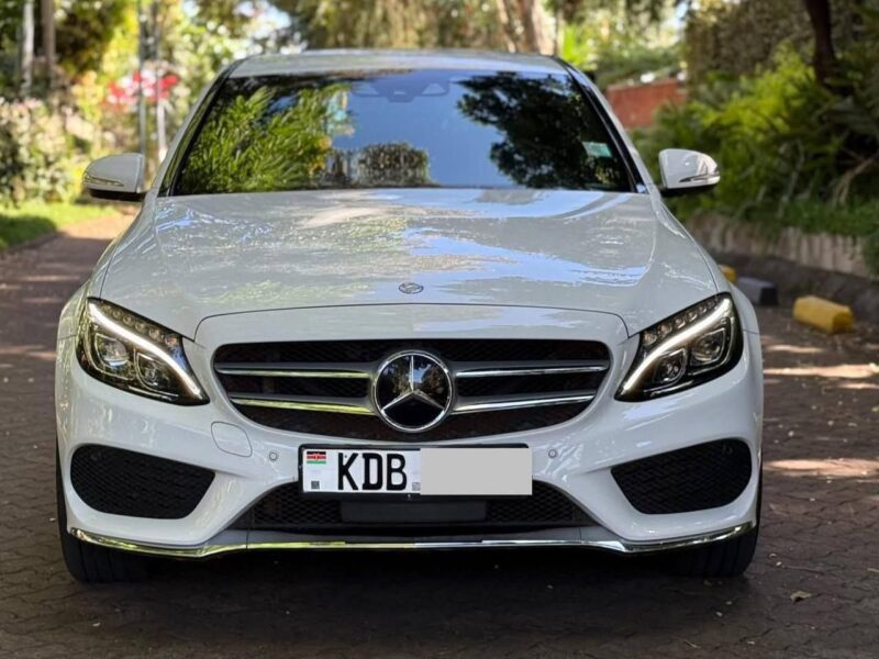 2014 C200 Sport, AMG-line package - Image 12