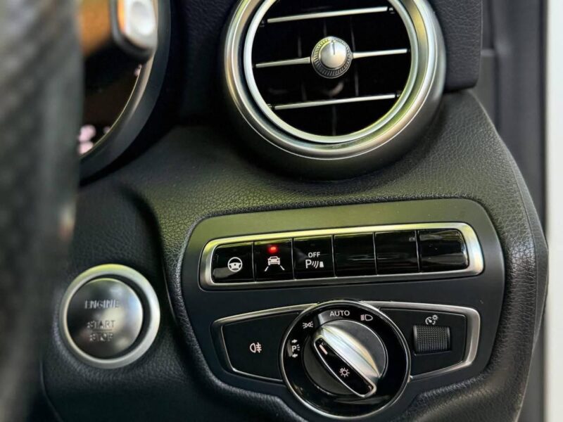 2014 C200 Sport, AMG-line package - Image 10