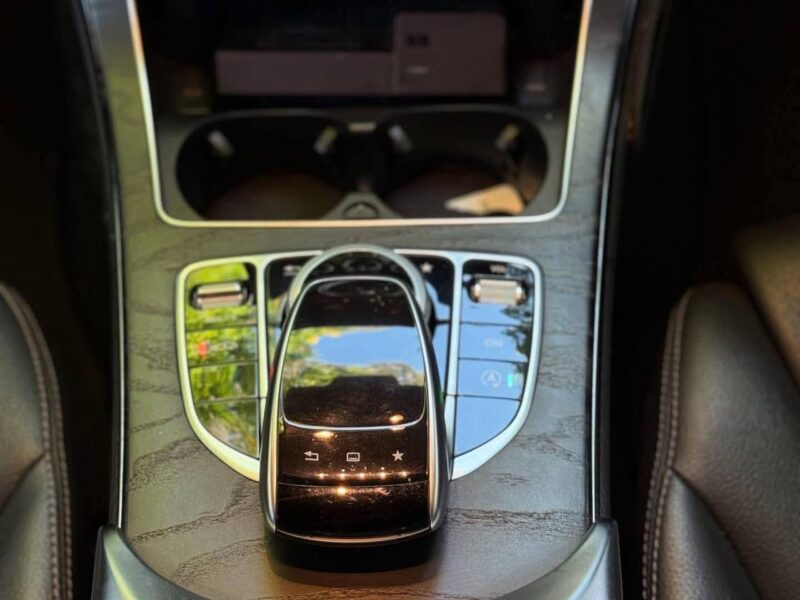 2014 C200 Sport, AMG-line package - Image 7