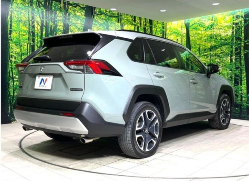 Toyota RAV4 Adventurer 2019 - Image 3
