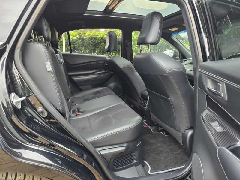2018 Toyota Harrier GR sport package - Image 10