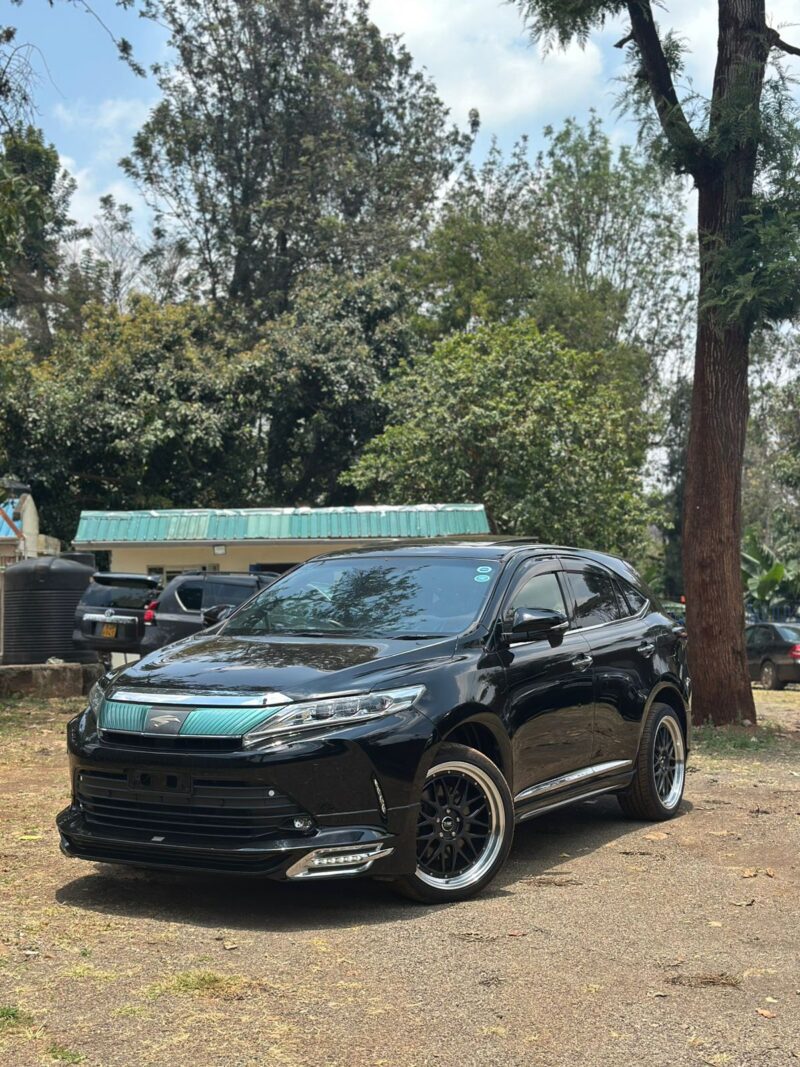 2018 Toyota Harrier - Image 2