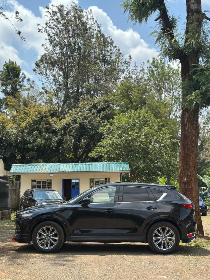 2018 MAZDA CX5 - Image 11