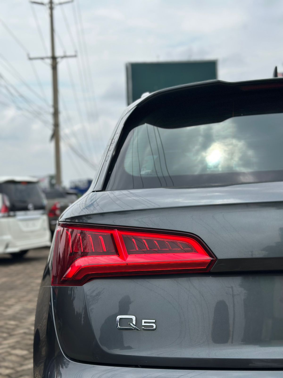 2018 Audi Q5 s-line Quattro - Image 11