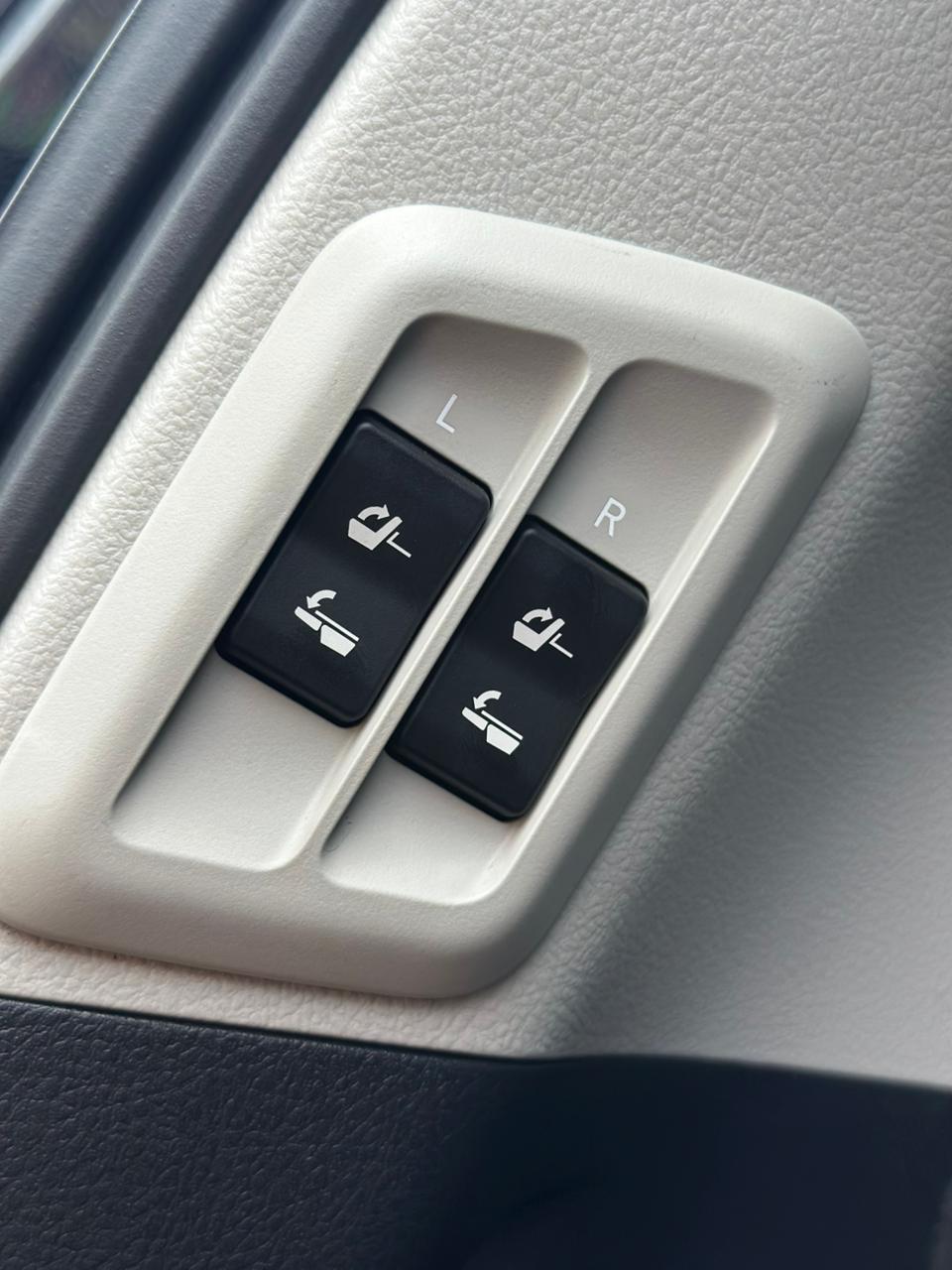 TOYOTA PRADO TZG - Image 11