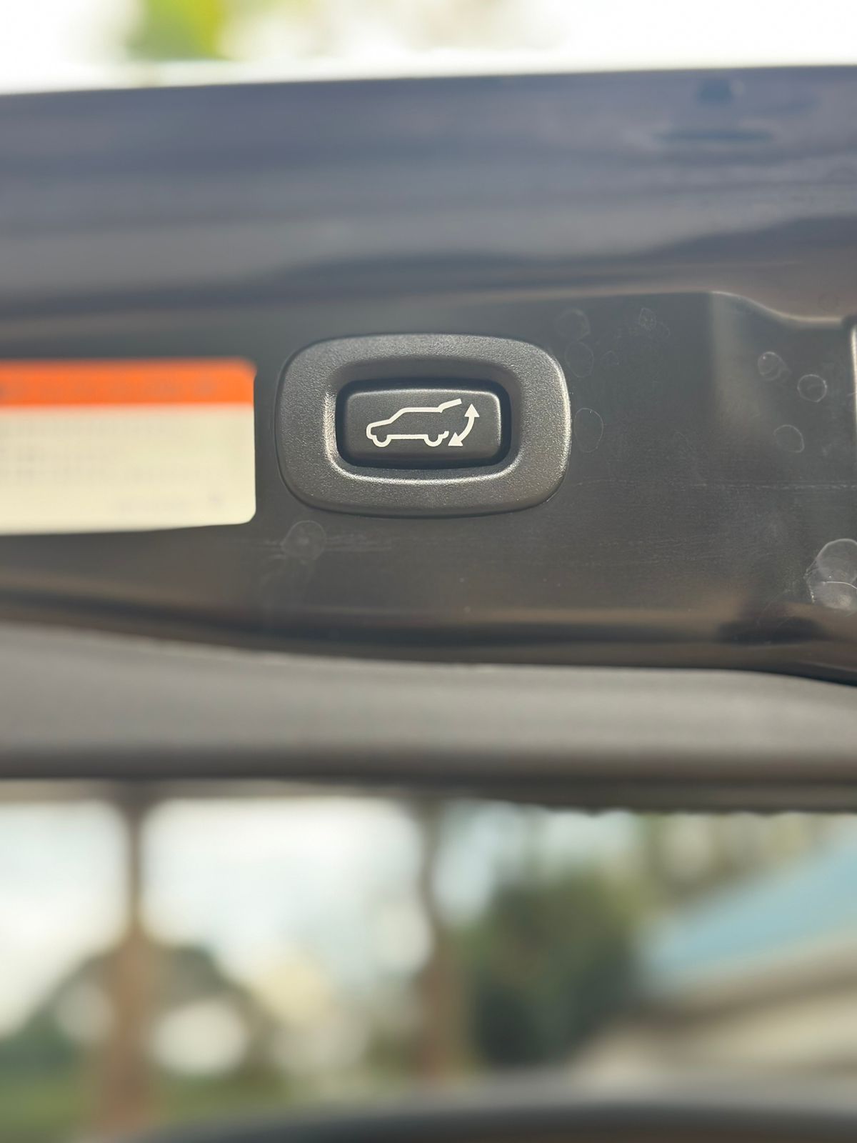 Mitsubishi Outlander PHEV - Image 11