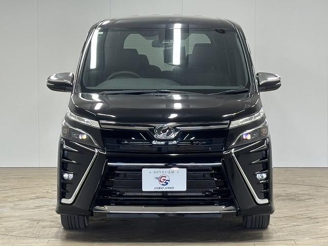 2018 TOYOTA VOXY - Image 14