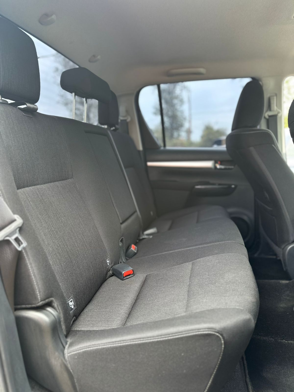 2021 TOYOTA HILUX - Image 15