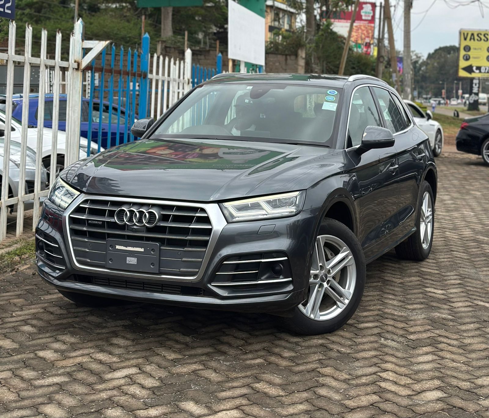 2018 Audi Q5 s-line Quattro - Image 3