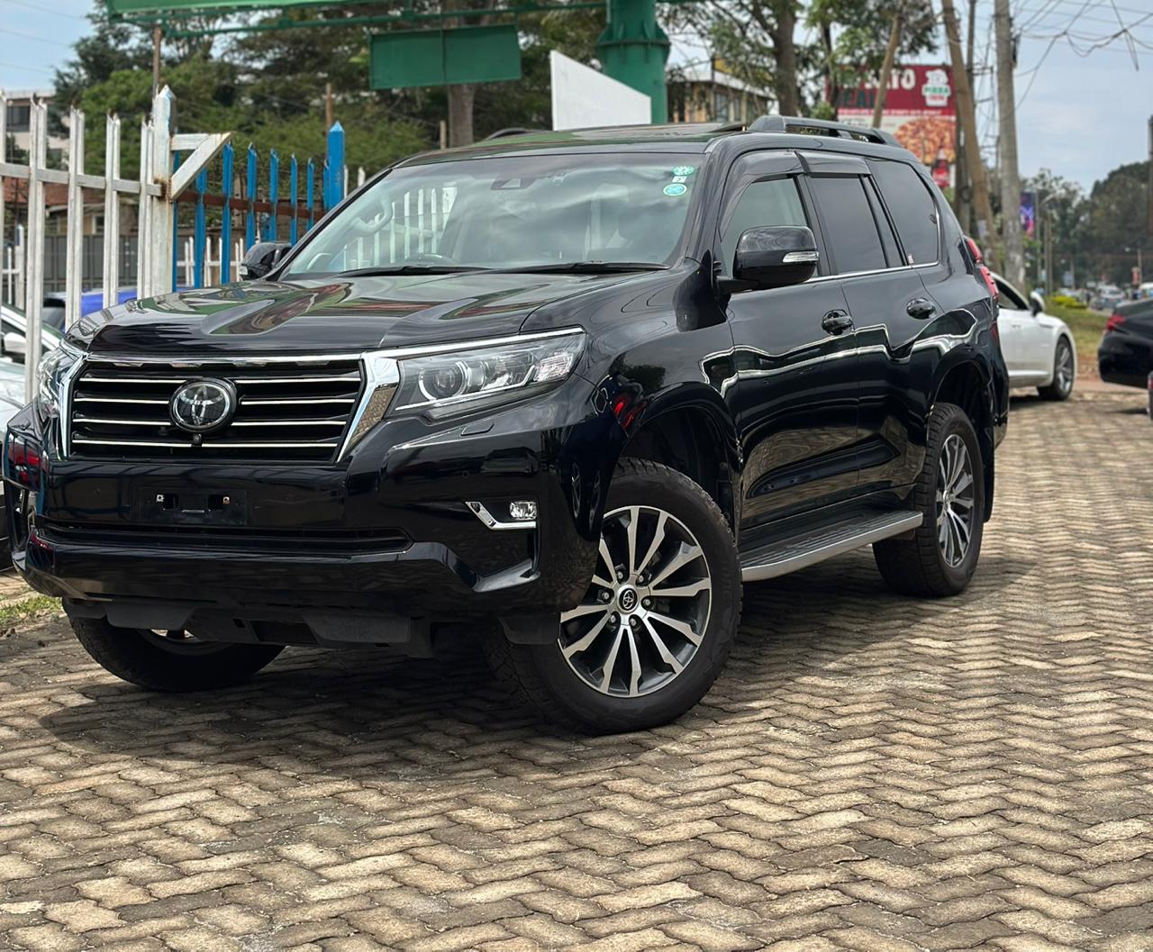 TOYOTA PRADO TZG - Image 4