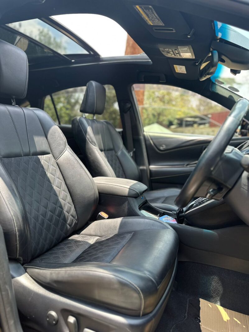 2018 Toyota Harrier - Image 6