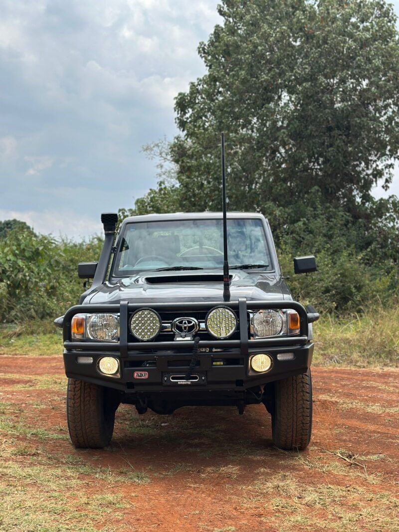 2019 TOYOTA Land Cruiser GLX 79 Series - Image 19