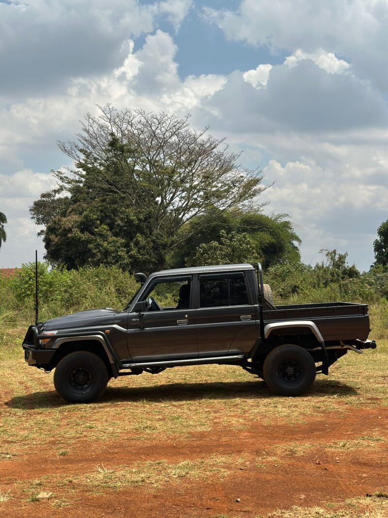 2019 TOYOTA Land Cruiser GLX 79 Series - Image 21
