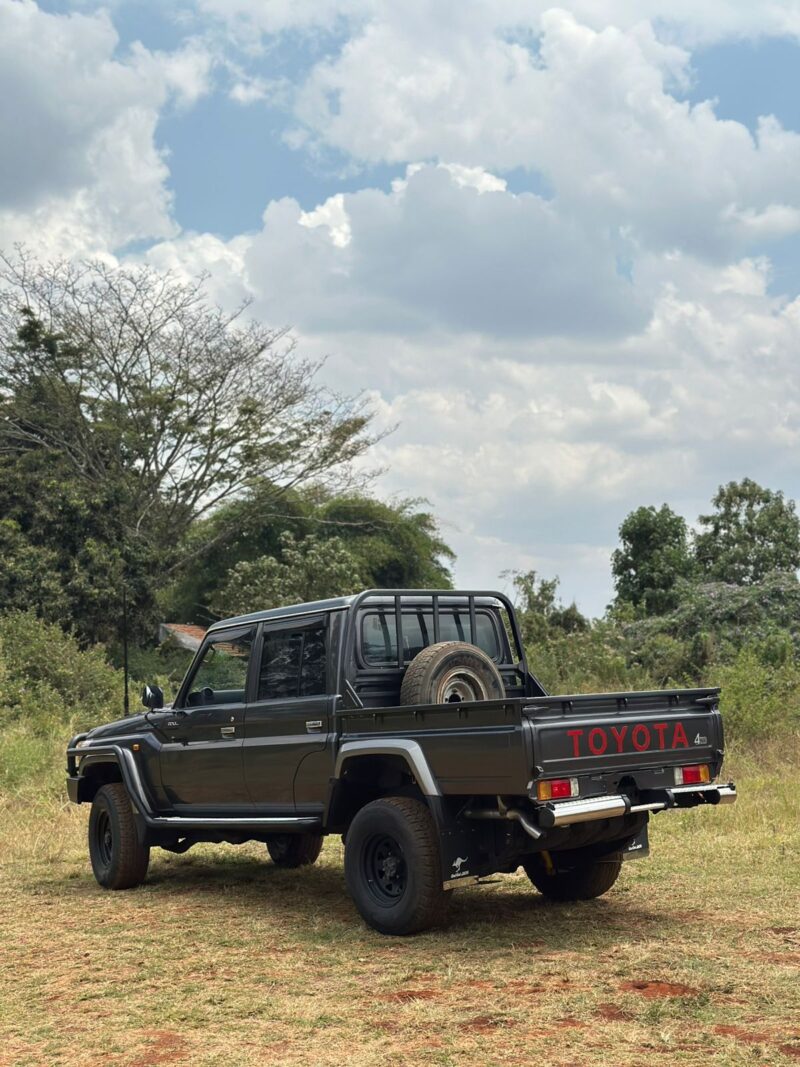 2019 TOYOTA Land Cruiser GLX 79 Series - Image 22