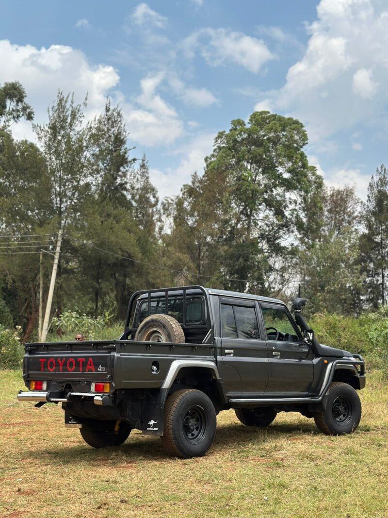 2019 TOYOTA Land Cruiser GLX 79 Series - Image 4